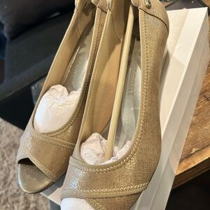 Beige Peep-Toe Women's Shoes